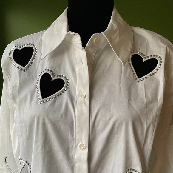 Alice + Olivia | Finely cut-out heart shirt - Picture 5 of 12